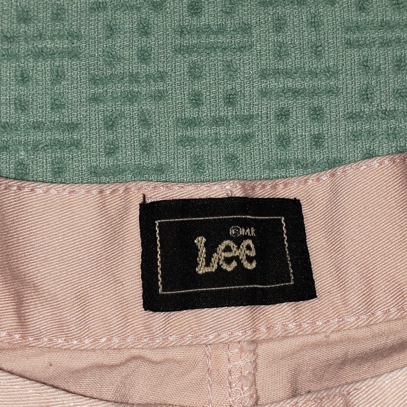 Lee Casual Women‎ Pink Soft Short - Picture 3 of 5